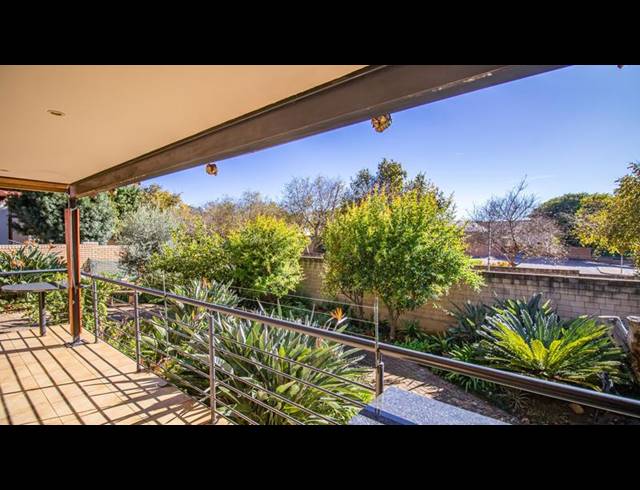 2 BEDROOM HOUSE FOR SALE IN RETIRE AT MIDSTREAM